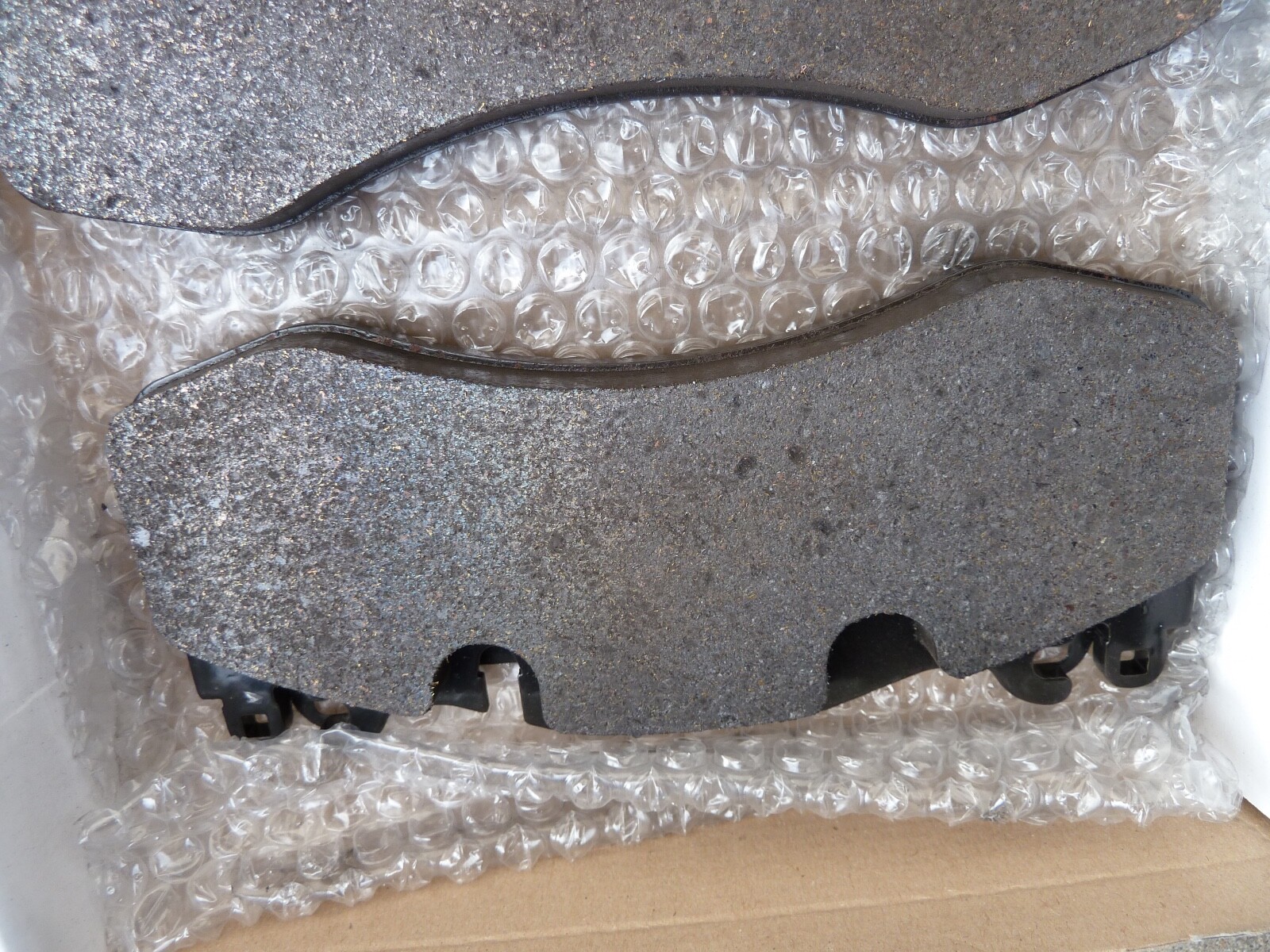 NEW Aston Martin Rapide Vantage V8 Factory BREMBO Front Brake Pad Kit Set Pads