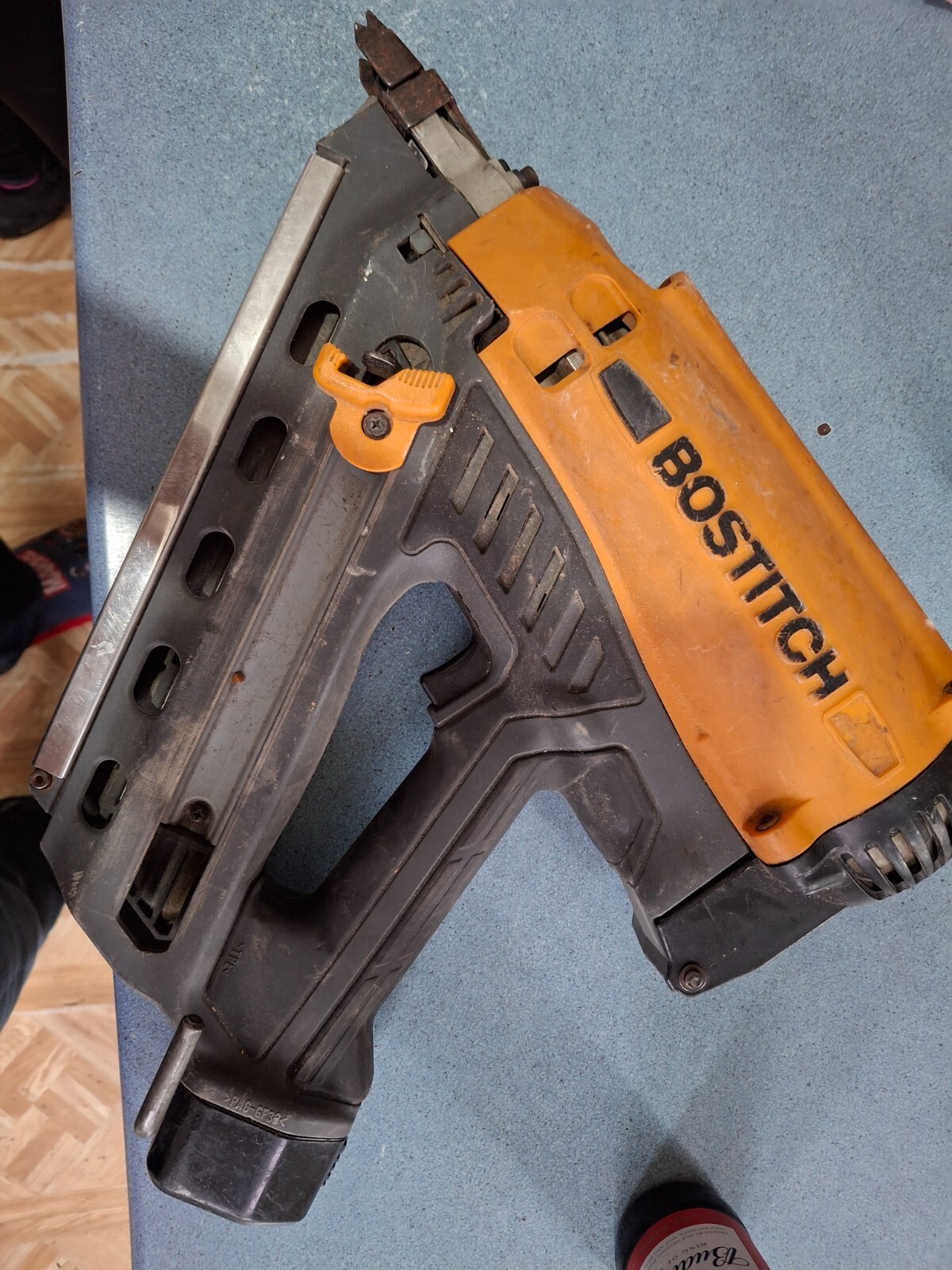 stanley bostitch nail gun 50 and 90mm nails first fix framing nail gun