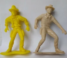 Vintage PLASTIMARX and Tim-Mee WESTERN COWBOYS 2 ACTION FIGURES TOYS 5 INCHES