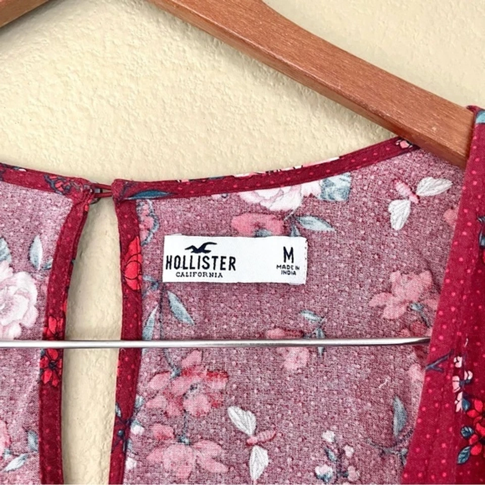 Hollister Floral Faux Wrap Romper Red Size Medium Long Sleeve V Neck Girly - Image 3 of 4
