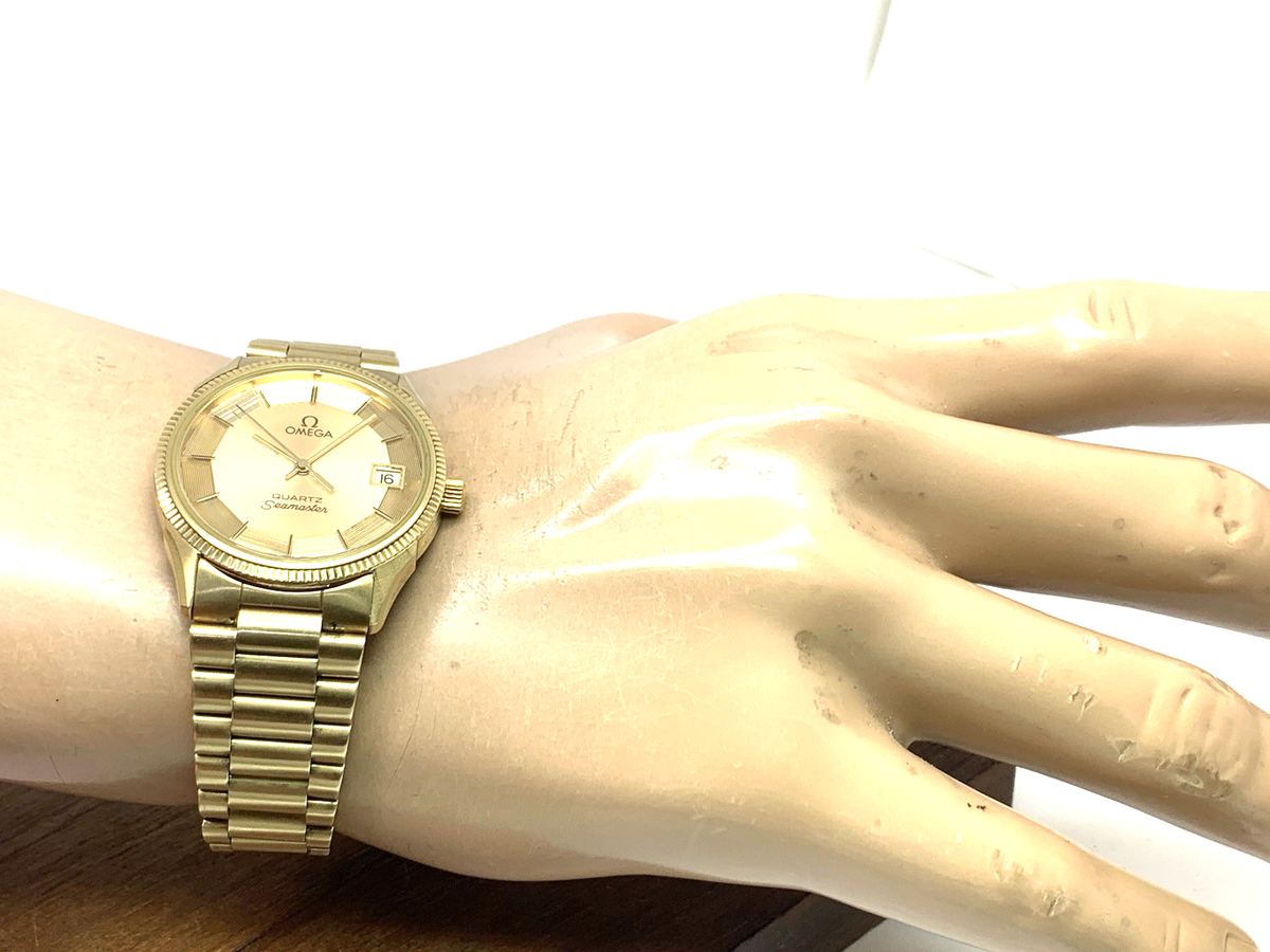 Omega Seamaster Men's Watch Vintage 1976 Swiss Quartz Pie Pan Date