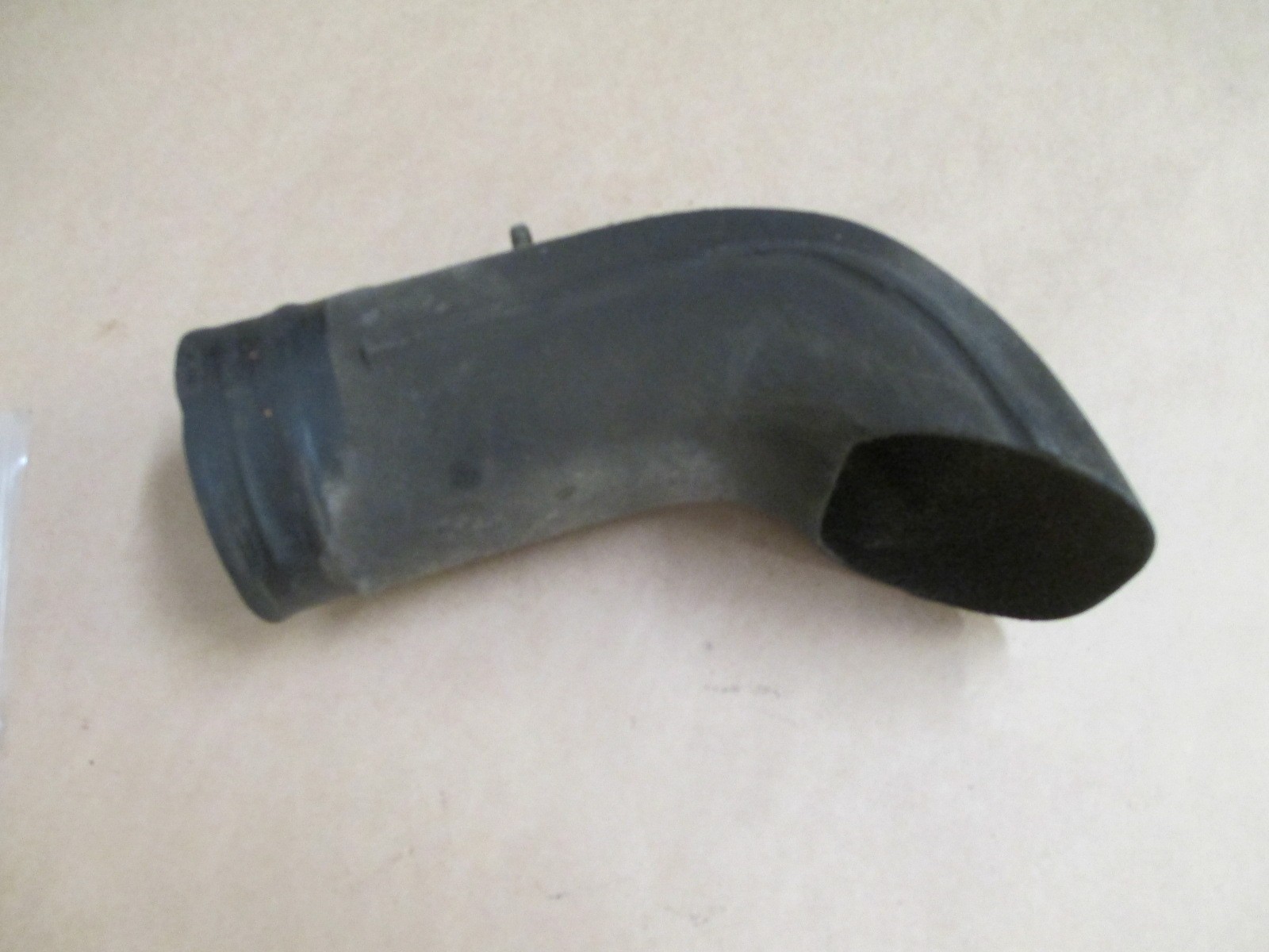 Ferrari Testarossa Rear Brake Air Conveyor / Duct # 124943