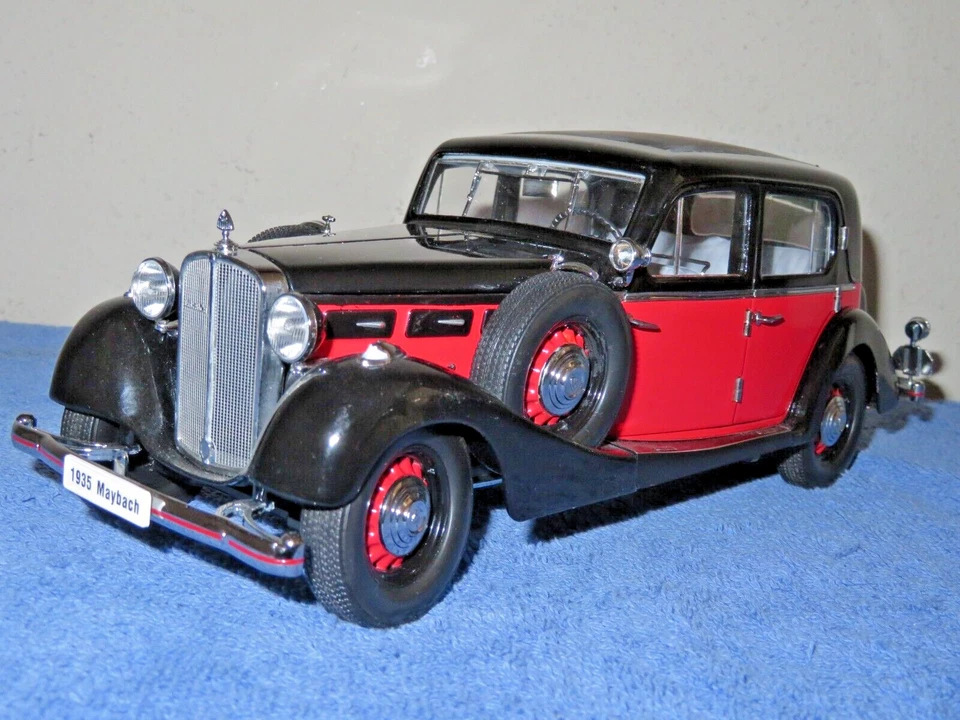 1935 SW 35 MAYBACH HARD TOP  SIGNATURE MODELS 1:18 OPENING DOORS HOOD & TRUNK - Image 2 of 4