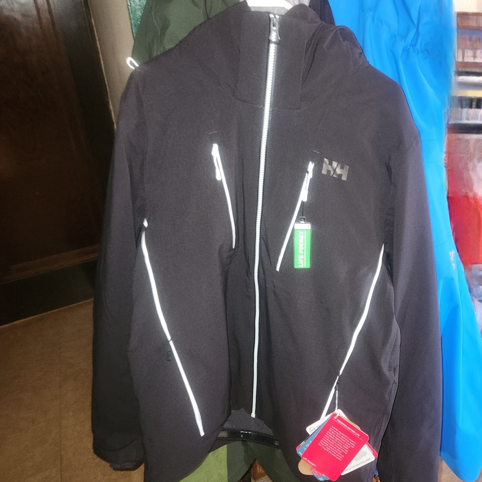 NUEVA Chaqueta de Esquí de Invierno Helly Hansen Alpha 4.0 Negra Grande