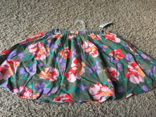 Old Navy 粘纤短裙、裙裤女童