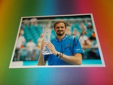 Daniil Medvedev tennis signed autograph on 20x28 photo in person