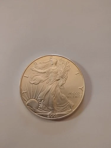 2001 American Silver Eagle 1 Troy Oz .999 Fine Silver Uncirculated