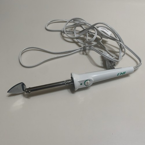 Clover Needlecraft Mini Iron MCI-900 for Crafts Quilting Sewing - No Bag