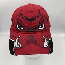 VTG 90's Arkansas Razorbacks Big Logo Full Face Tail Gat'en Gear Strapback Hat