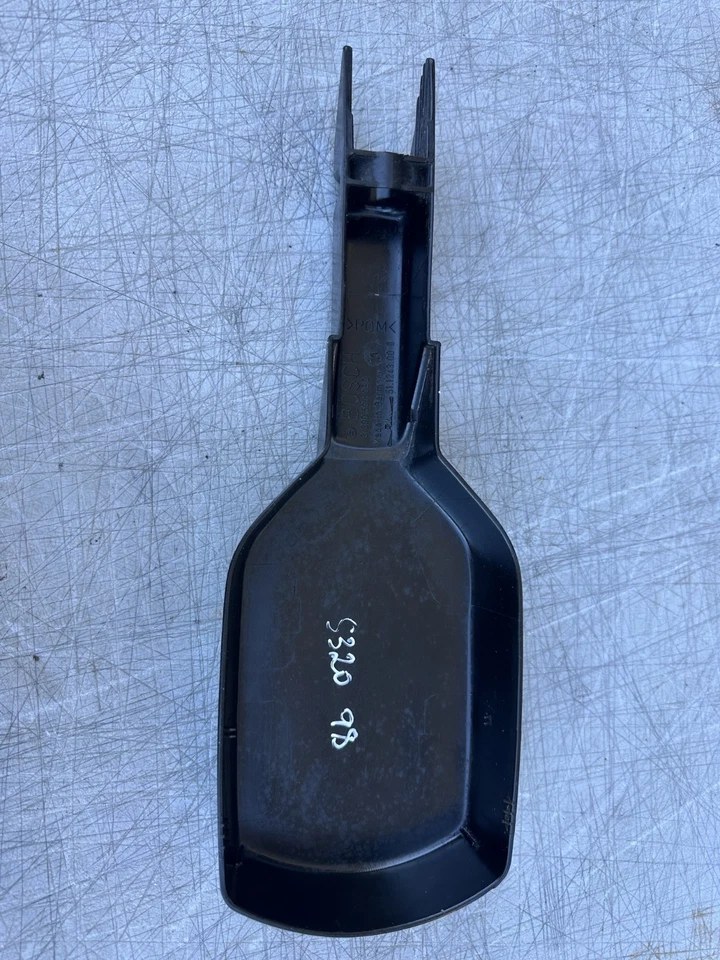 1998 MERCEDES-BENZ S320 W140 FRONT WINDSHIELD WIPER MOTOR CENTER COVER COWL OEM - Image 4 of 4