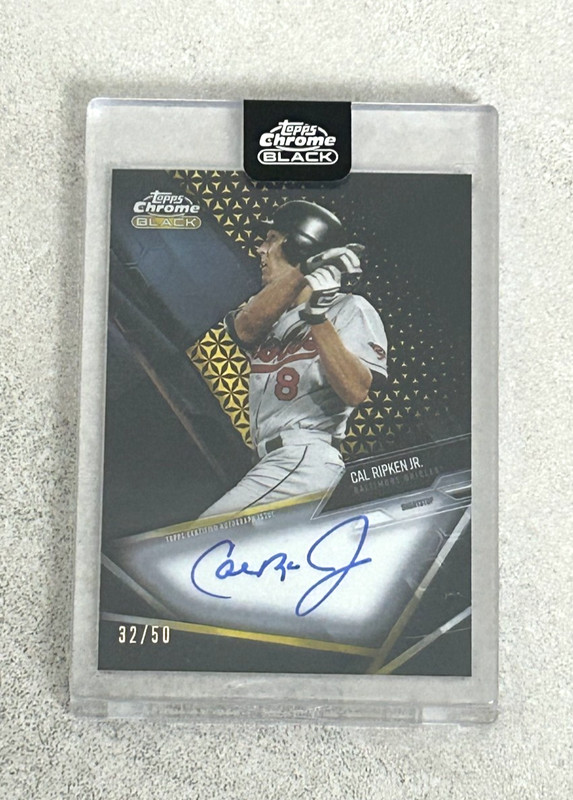 2021 TOPPS CHROME BLACK CAL RIPKEN JR. TRUE GOLD AUTO / 50 ENCASED AUTHOGRAPH