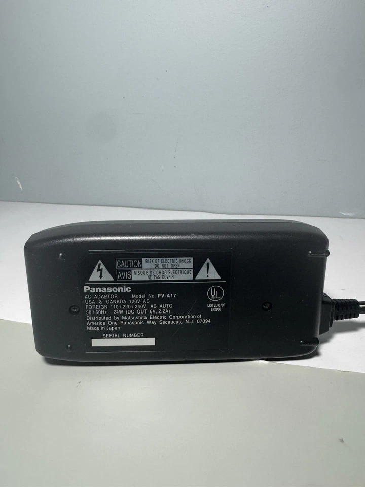 Cargador de batería para videocámara VHS adaptador de CA de video Panasonic PV-A17 - probado Foto 3 de 4