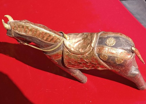 Hand Carved Wood Horse Statue With Brass an copper India art Décor statue - Picture 10 of 12