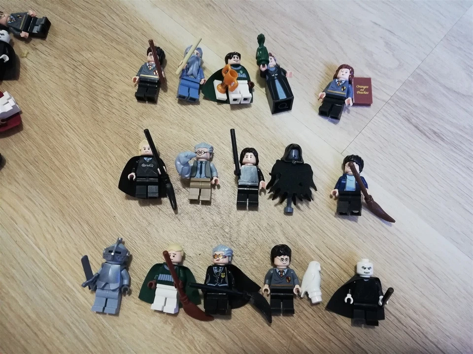 LEGO Harry Potter Minifigures x5 Figs per order + Accessories - Suprise Packs! - Image 3 of 4