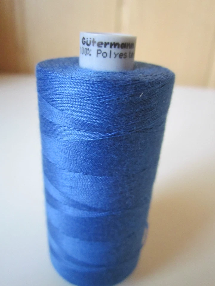 (0,008 € /1m) 1 Rolle 800 m Nähgarn Stärke: 80 Blau Gütermann (80 güt 15 )