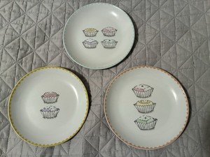 Nancy Green Cupcake Dessert Plates Set 3~2001 Boston Warehouse Ceramic Vintage!