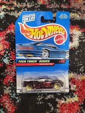 Hot Wheels Tech Tones Series Avus Quattro Purple w/ Gold Lace wheels 1998