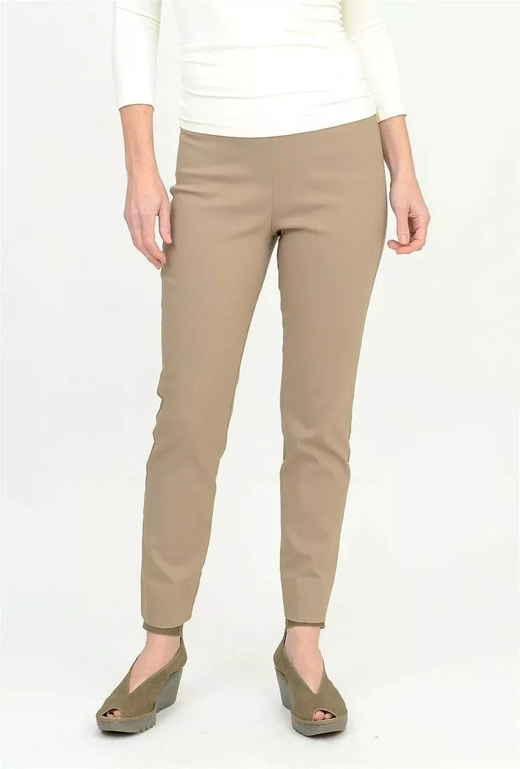 GC Women's Medium Equestrian Milo Pant Khaki Pull On High Rise Flat Slacks  EUC