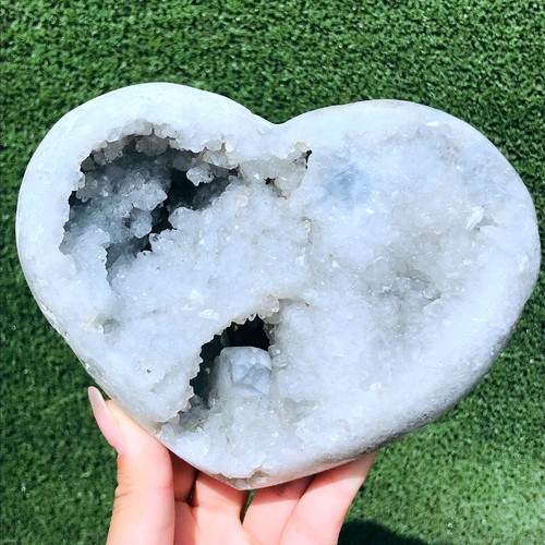 1669G Natural celestite Quartz Heart Crystal Mineral specimen Healing - Picture 4 of 12
