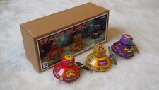 SPACE ROBOT wind up tinplate tin plated toy UFO car antique classic vehicle