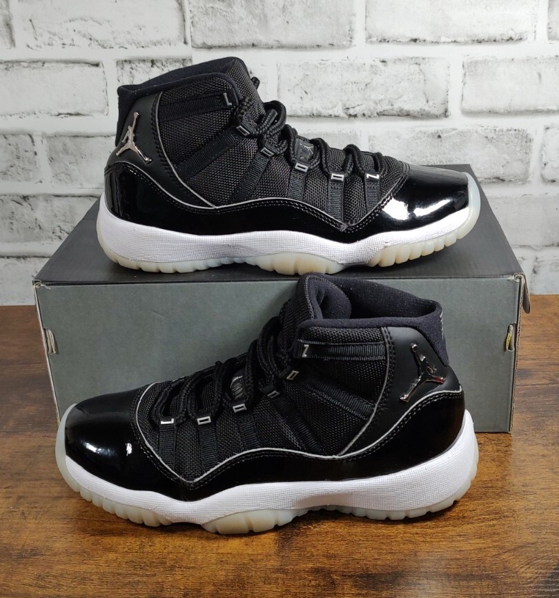 Nike Air Jordan 11 Retro Jubilee Anniversary (2020) Size 5.5Y 378038-011