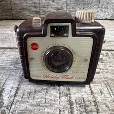 Vintage Kodak Brownie Holiday Flash Camera Dakon Lens Art Deco Brown Bakelite