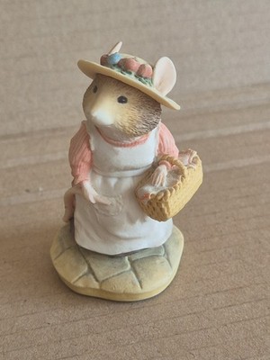 Border Fine Arts ~ Brambly Hedge ~ Lady Woodmouse ~ BH2 ~ 1990