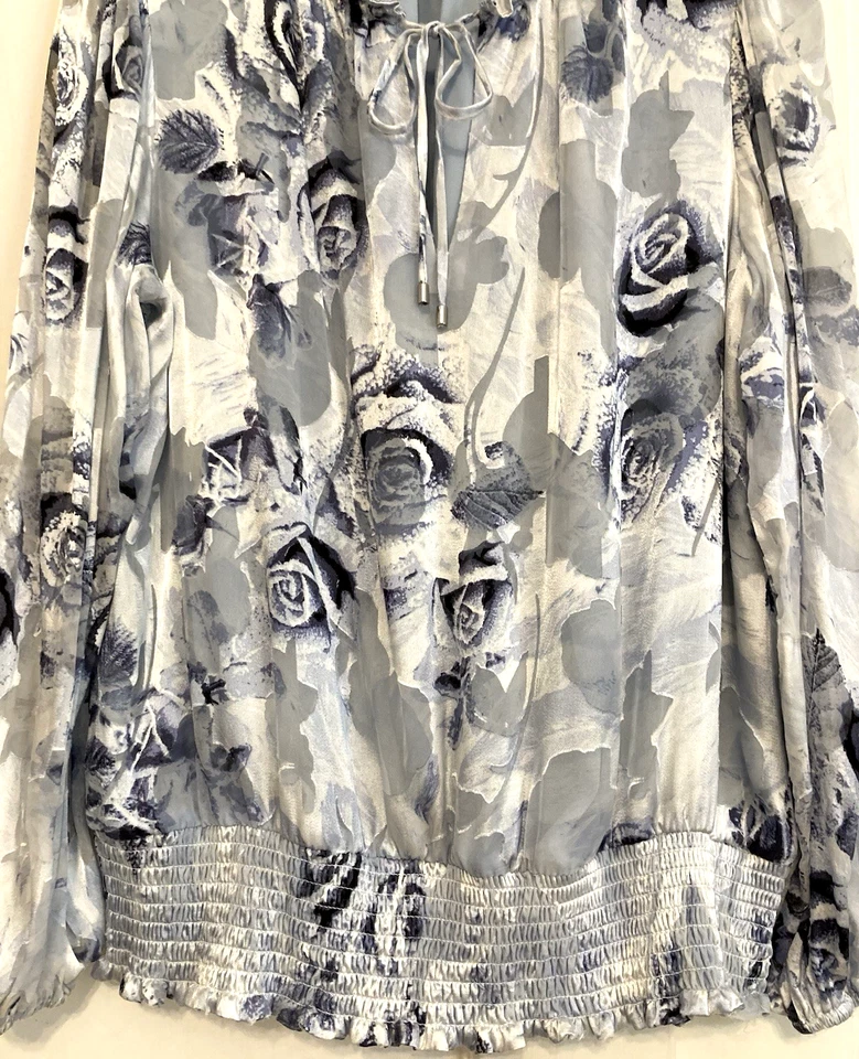 Blusa de Gasa Forrada Floral Azul/Gris Mercado Negro Casa Blanca Talla L Manga Larga Foto 4 de 4