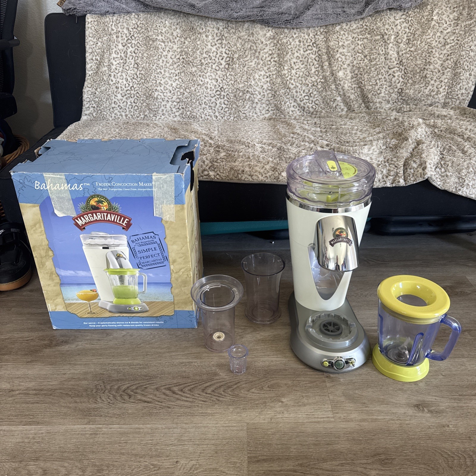 Margaritaville &ldquo;Bahamas&rdquo; Frozen Concoction Maker DM0500 