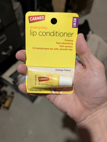 Carmex Lip Conditioner Orange Flavor Moisturizer .20 oz NEW Discontinued NOS