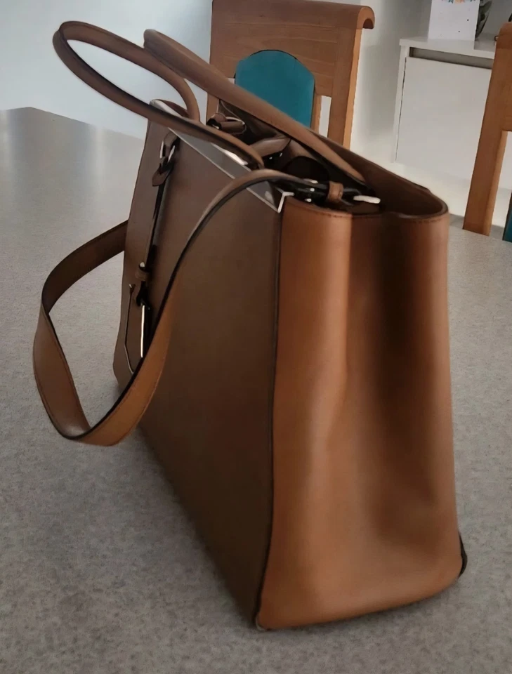 Fendi 2Jours Tote Medium Brown Bag - Image 4 of 4