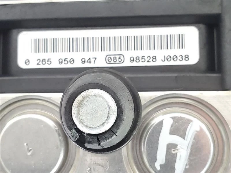 Conjunto de bomba de freno antibloqueo ABS tracción trasera PN 0265950947 OEM 2010 2011 Jaguar XK XKR Foto 4 de 4