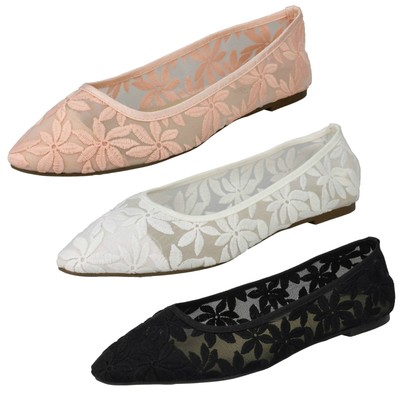 Damen Ballerinas Spot On geblümt