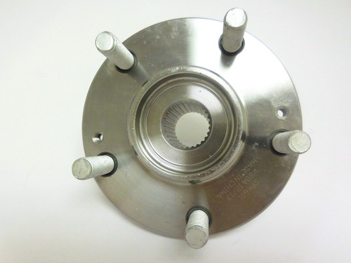 Front Wheel Hub W/ KOYO Wheel Bearing Set For IMPREZA / LEGACY / FORESTER / BAJA - Picture 3 of 8