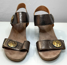 Taos Carousel 2 Women Size EU 41 US 9.5/10 Brass Leather Wedge Sandals Studs