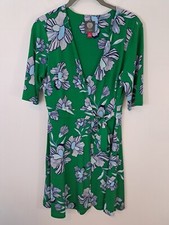 Vince Camuto Women's Green Floral Wrap Style Dress Size 8