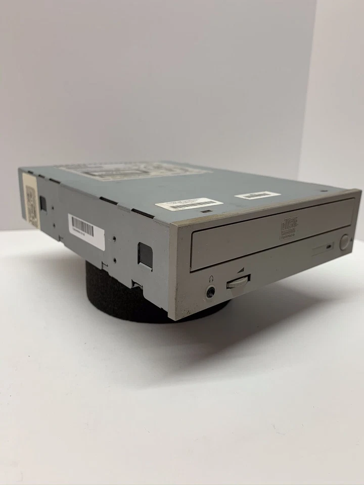 Philips CDD4401-71 CD-RW Recordable ReWritable Internal Drive IDE Grey 147289817 - Image 2 of 4
