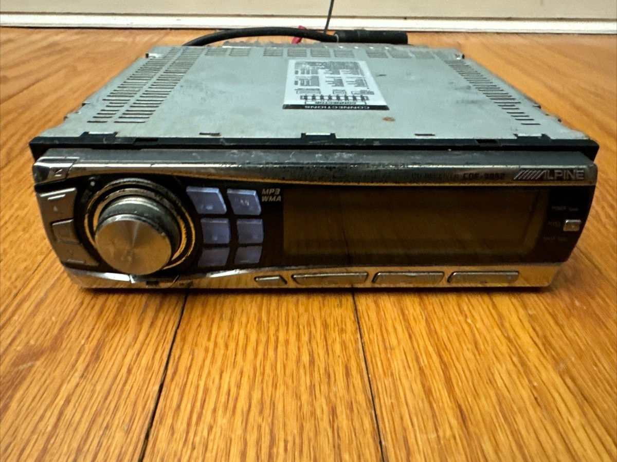 ALPINE CDプレーヤー MP3対応 Alpine CDE-9852 CD player MP3/WMA playback Old School AM/FM