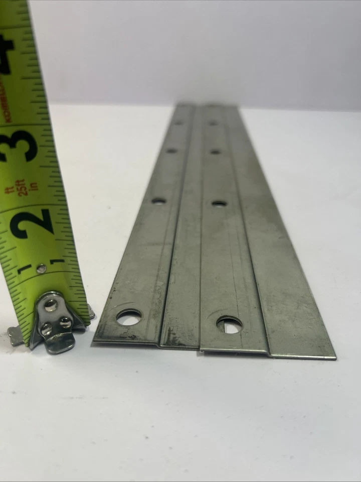 Soporte de pared de acero inoxidable montaje en fregadero/contador estampado 18,75” L X 2” con cantidad 2” Foto 3 de 3