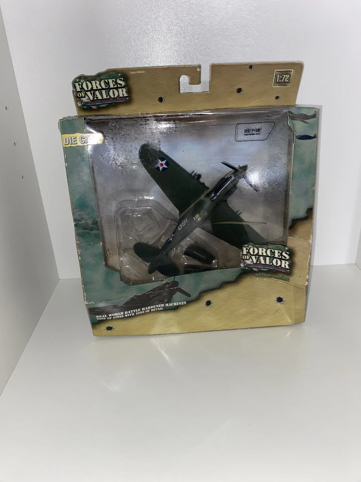 2 en 1 - Fuerzas del Valor P-40 Warhawk y 29ª División de Infantería de Estados Unidos Nuevo en Caja Foto 3 de 4
