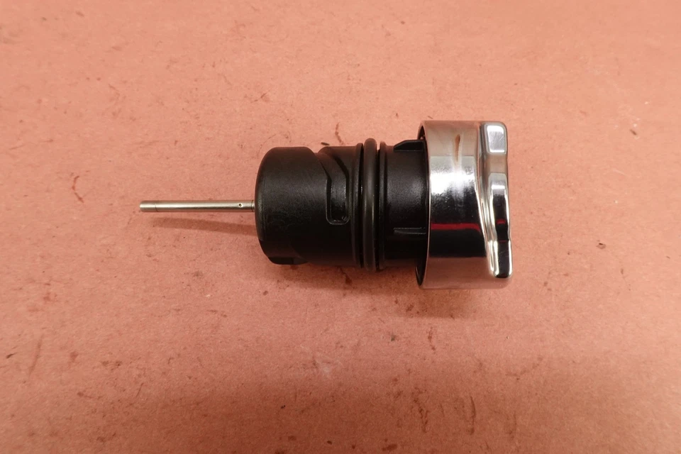 Harley Davidson Sportster Iron 883 XL883N 2009-2021 varilla de medición de aceite de motor Foto 4 de 4