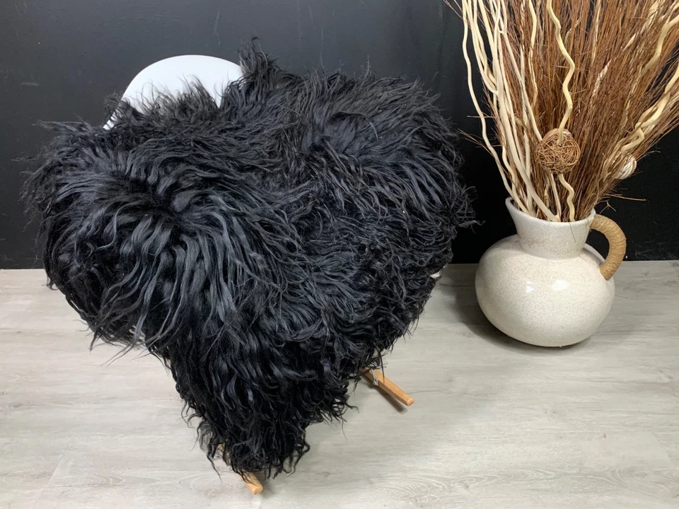 Alfombra de piel de oveja negra/hermosa REAL de piel de oveja cubierta de asiento tiro Foto 2 de 4