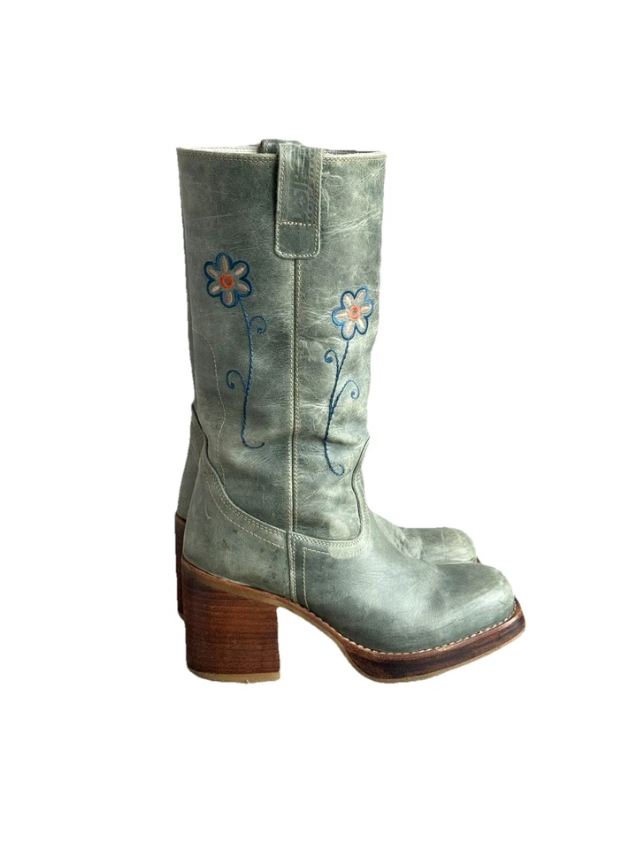 DESTROY Spain RARE Embroidered Sage Green Leather Chunky Heel Punk Boots 40 Y2K - Image 3 of 4