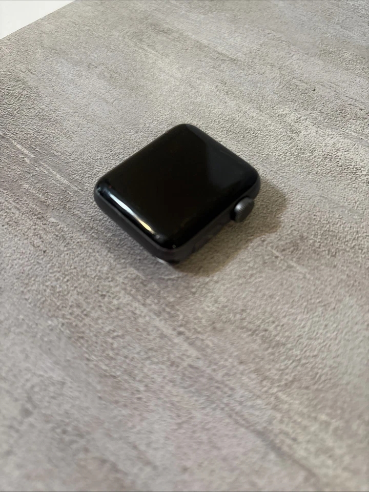 Apple Watch Series 2 38 Mm Aluminum Case Ceramic Back Black Band chargerAnd Box - Image 4 of 4