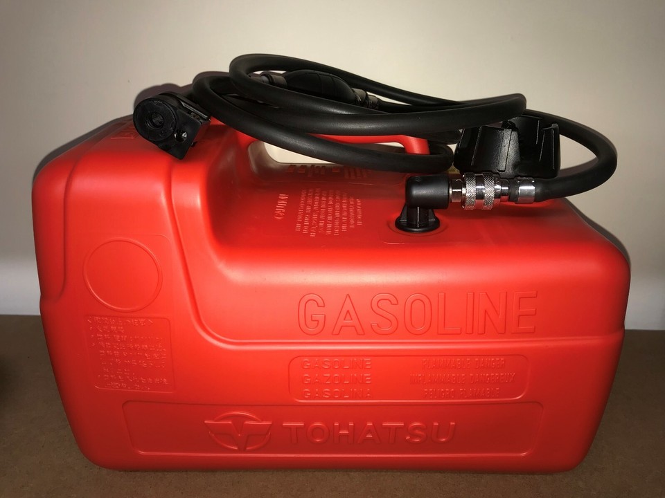 TOHATSU 12 Litre Portable Outboard Fuel Tank & Quick Connect Fuel Line