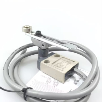 Omron D4C-1521 D4C-1531 D4C-1532 D4C-3332 D4C-4232 D4C-4233 PLC Limit Switch