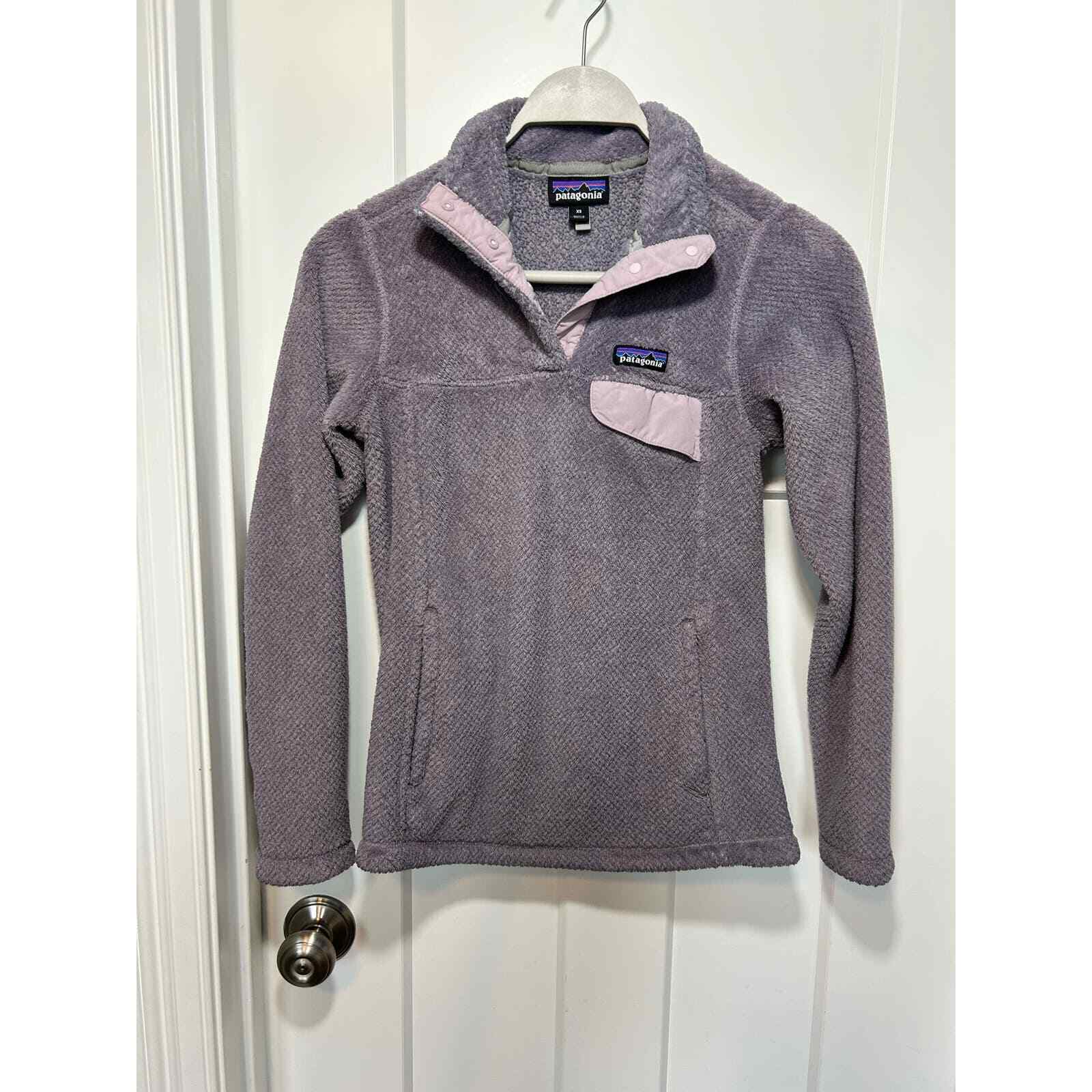 Patagonia Women's 1/4 Snap Fleece Sweatshirt Long Sleeve Pockets Purple Size XS
