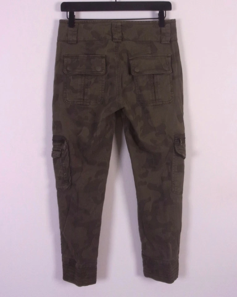 EUC 7 For All Mankind women's Military Style Army Camo Cargo Pants Ankle Zip 25 - Image 3 of 4