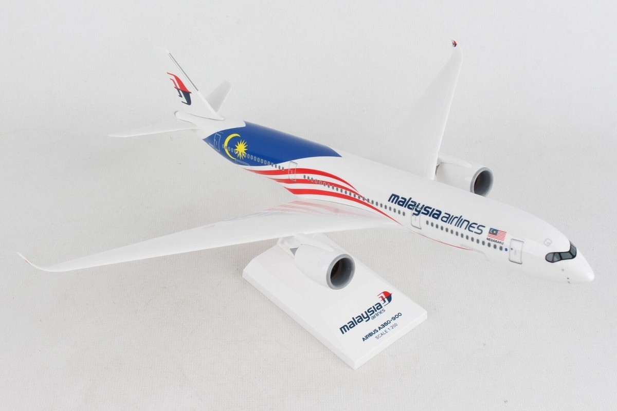 Airbus A350-900 (A350) Malaysia Airlines 1/200 Scale by Sky Marks