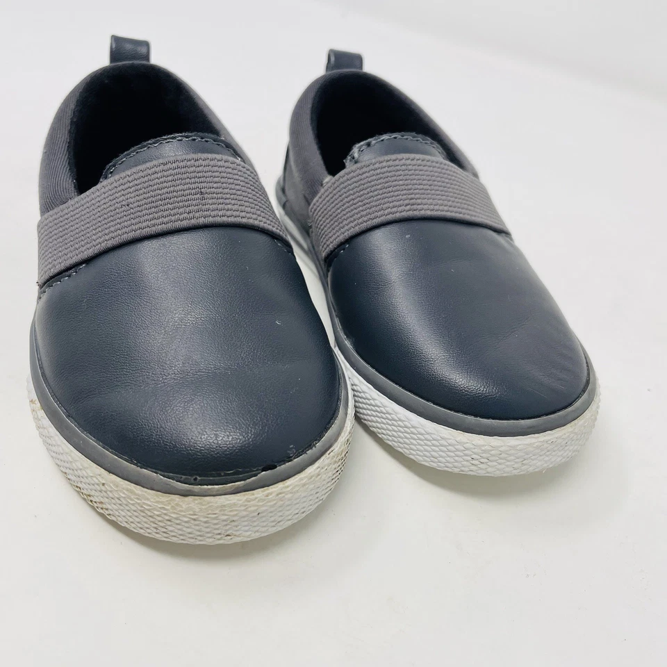 Zapatos mocasines informales sin cordones Crazy 8 para niños pequeños talla 5 en gris S4 Foto 2 de 4